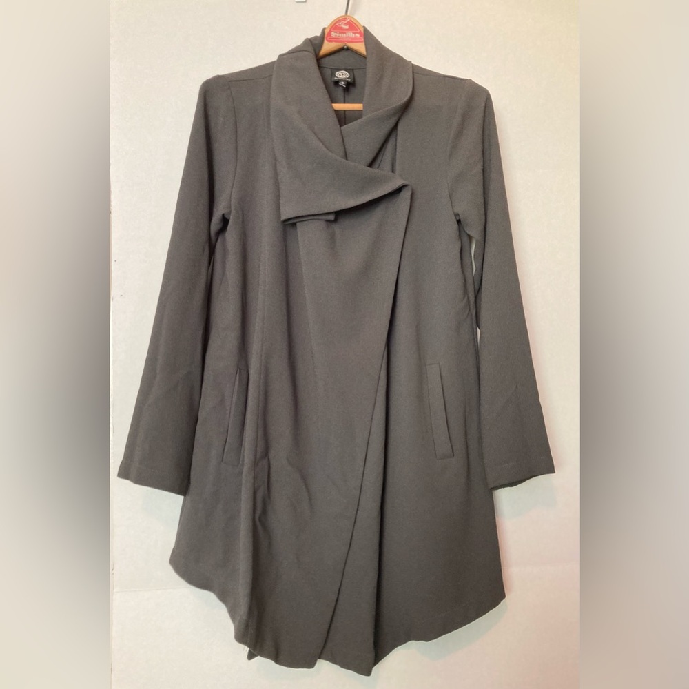 bobeau 🟣 GUC Size Small Lightweight Cape Jacket in Charcoal Gray